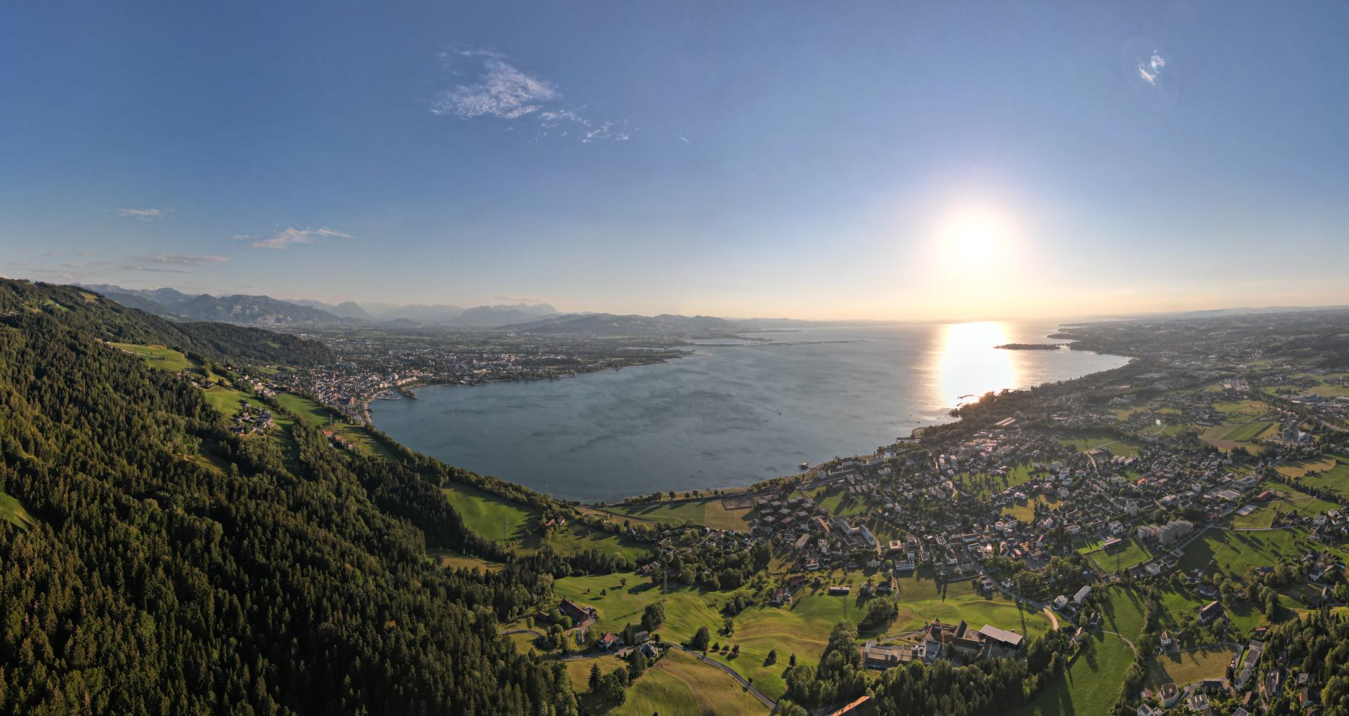 Blick auf Bodensee und Bodensee-Vorarlberg Region Blick auf Bodensee und Bodensee-Vorarlberg Region