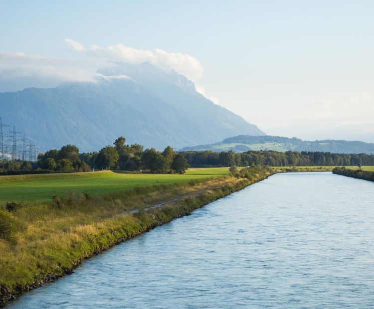 Bewerbungsbild "Ãber die Grenze" / Radroute Bewerbungsbild "Ãber die Grenze" / Radroute
