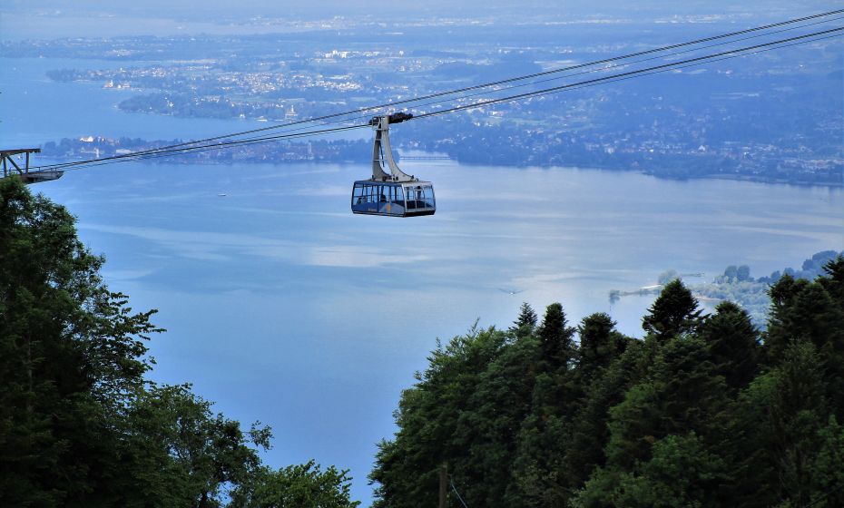 Erich Zucalli - Erich Zucalli / www.guideservice.at Immer wieder eröffnen sich herrliche Ausblicke auf die Bodenseelandschaft