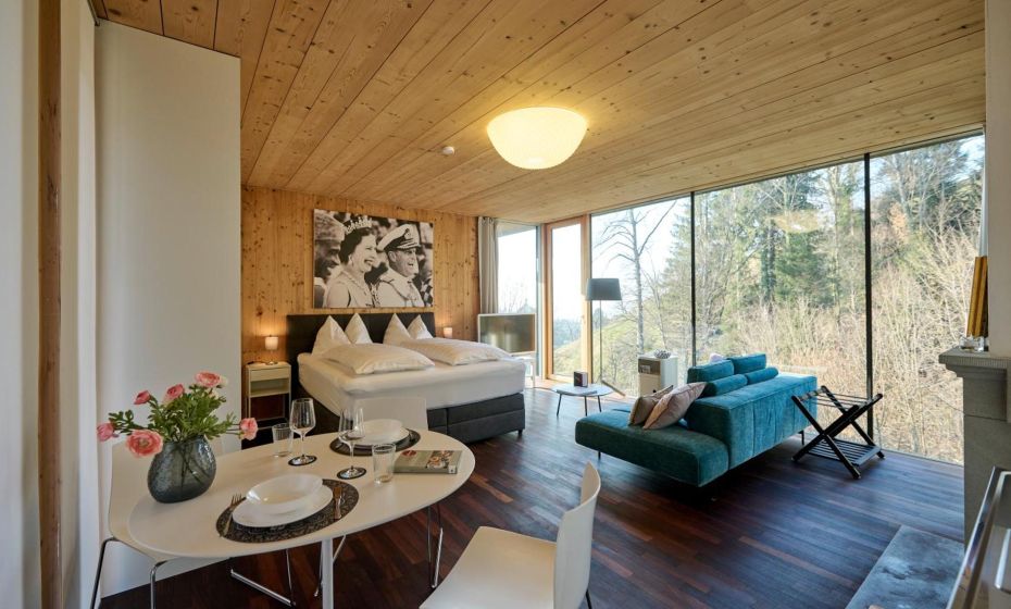 Design Apartment mit Panoramafenster & Naturblick - KLIMATISIERT Design Apartment mit Panoramafenster & Naturblick - KLIMATISIERT